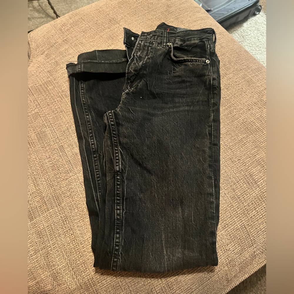 ZARA jeans.Size2,like new. Grew out of them regular price was 45$ asking for 15